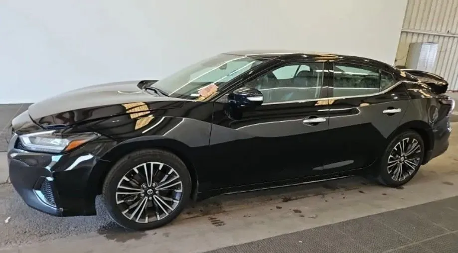 Black 2021 Nissan Maxima SV for sale in Columbus, OH
