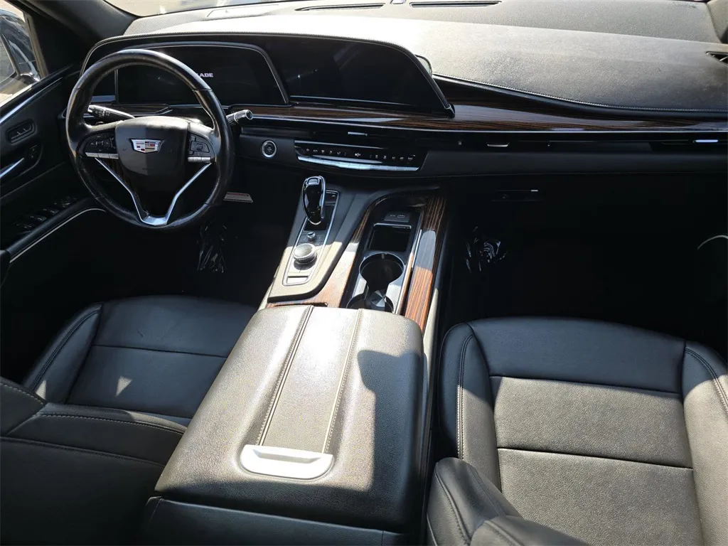 2022 Cadillac Escalade ESV Luxury photo 18