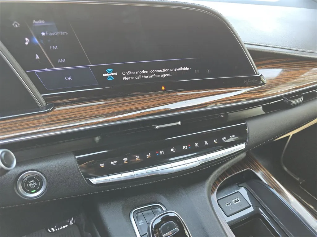 2022 Cadillac Escalade ESV Luxury photo 10