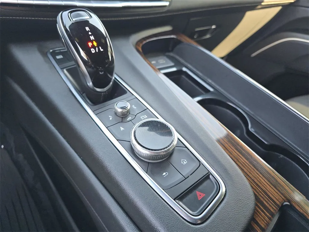 2022 Cadillac Escalade ESV Luxury photo 21