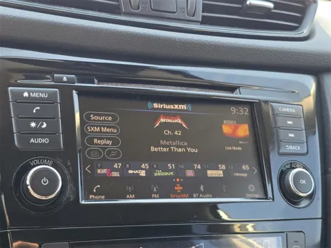 More photos of 2019 Nissan Rogue SV at SAVVY AUTO SALES LLC, OH