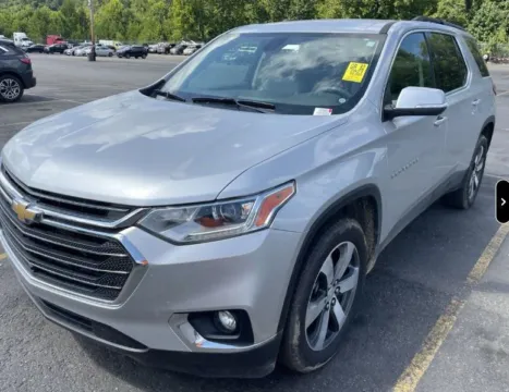 Silver 2021 Chevrolet Traverse LT Leather for sale in Columbus, OH
