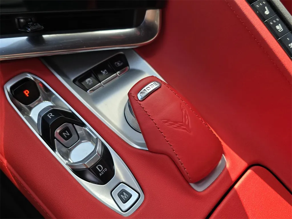 2020 Chevrolet Corvette Stingray photo 14
