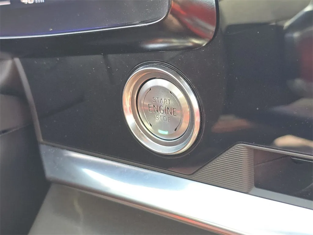 2020 Chevrolet Corvette Stingray photo 15