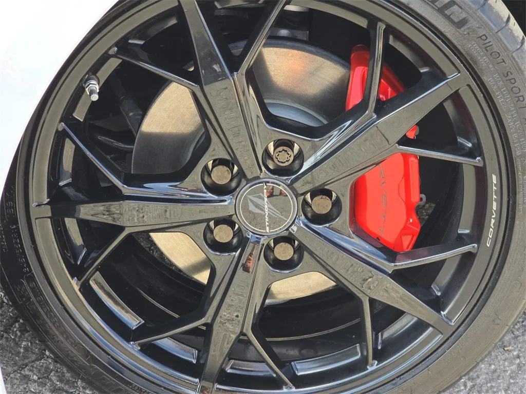 2020 Chevrolet Corvette Stingray photo 25
