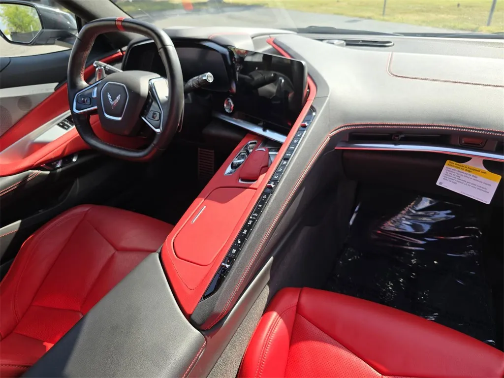 2020 Chevrolet Corvette Stingray photo 8