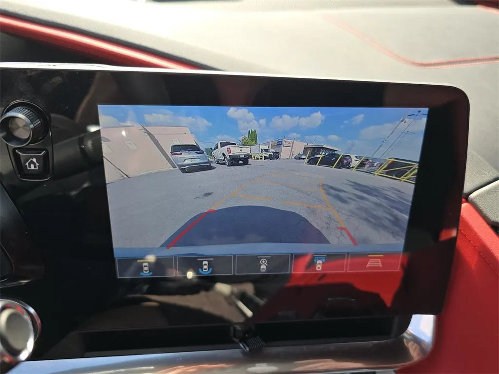 2020 Chevrolet Corvette Stingray photo 2
