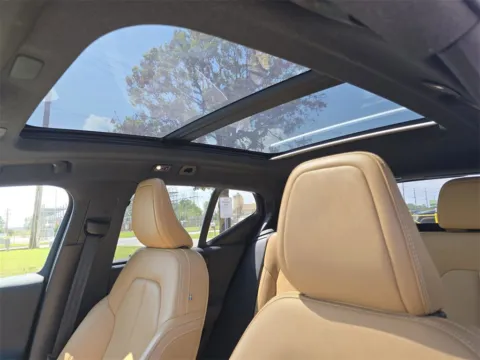 Photos of 2021 Volvo XC40 T4 Inscription for sale in Columbus, OH at SAVVY AUTO SALES LLC