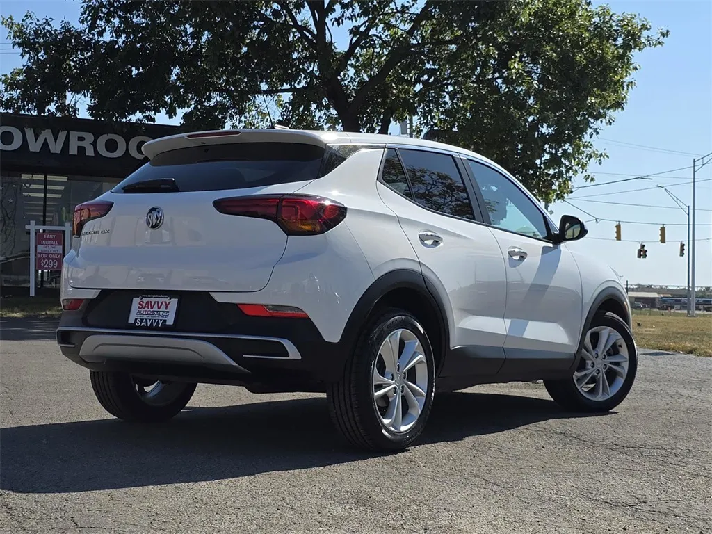 2022 Buick Encore GX Preferred photo 3