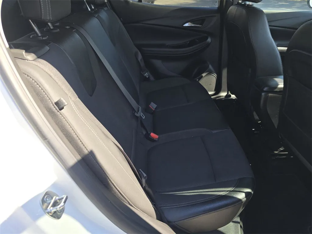 2022 Buick Encore GX Preferred photo 14