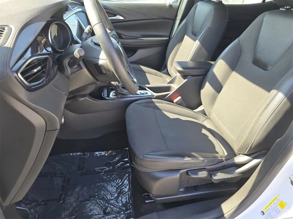 2022 Buick Encore GX Preferred photo 5