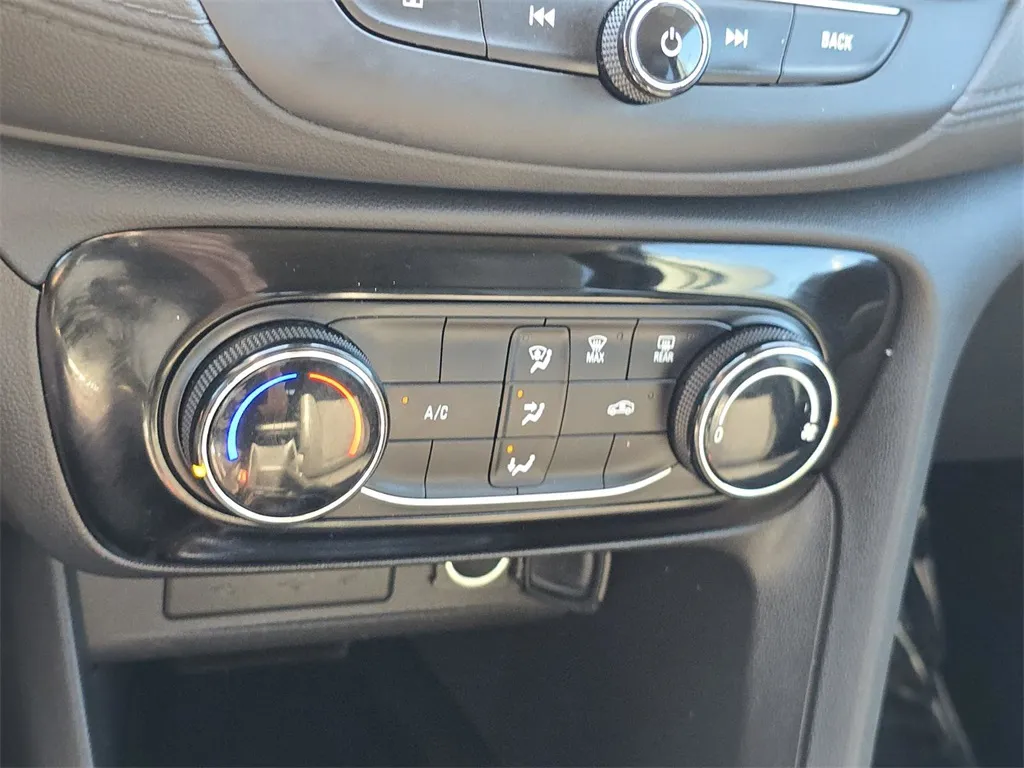 2022 Buick Encore GX Preferred photo 26