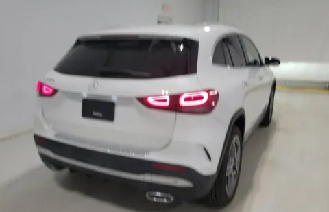 Photos of 2021 Mercedes-Benz GLA 250 for sale in Columbus, OH at SAVVY AUTO SALES LLC