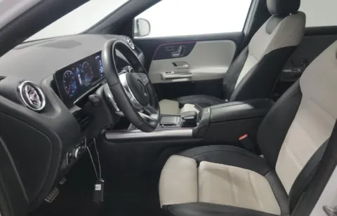 Another view of 2021 Mercedes-Benz GLA 250 for sale in Columbus, OH at SAVVY AUTO SALES LLC