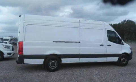 More photos of 2024 Mercedes-Benz Sprinter 2500 Crew 170 WB at SAVVY AUTO SALES LLC, OH