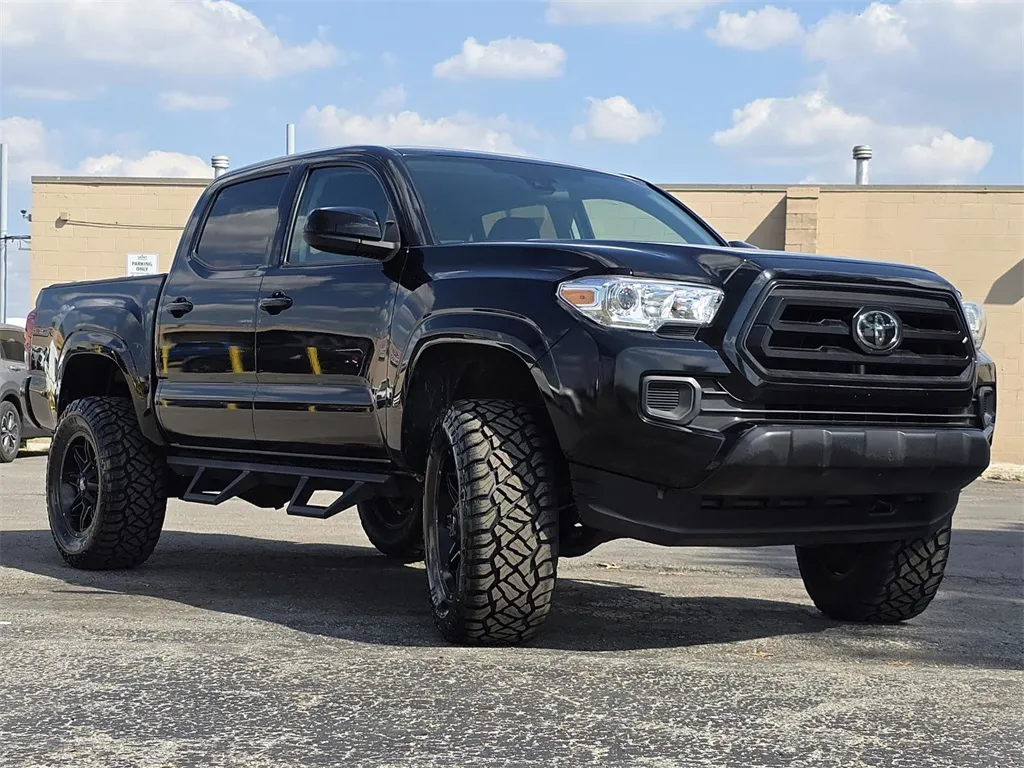 2020 Toyota Tacoma SR photo 4