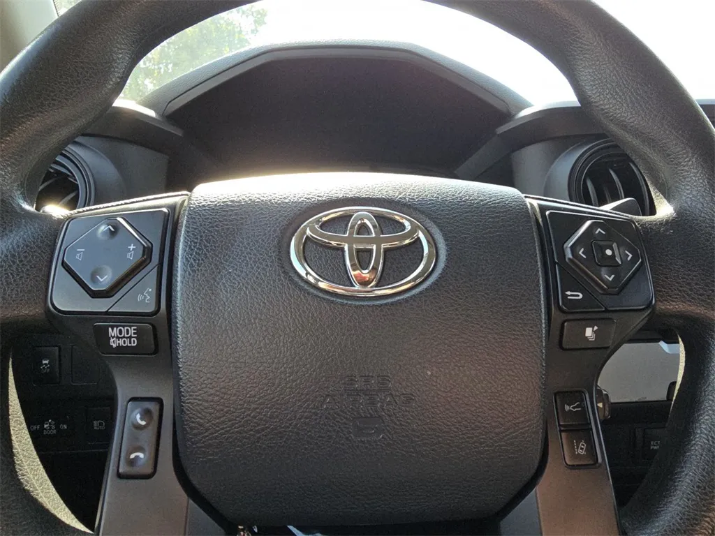 2020 Toyota Tacoma SR photo 9