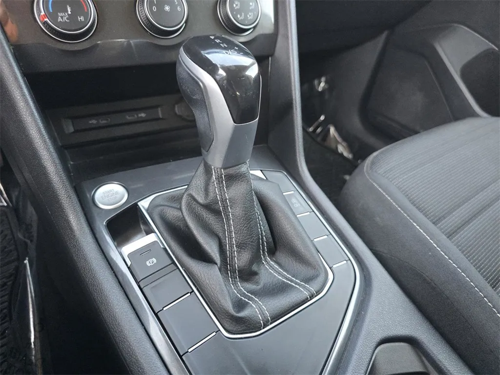 2023 Volkswagen Tiguan S photo 5