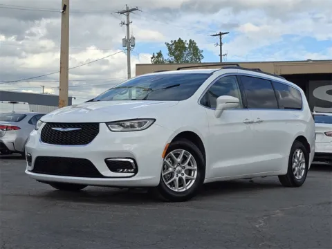 Photos of 2022 Chrysler Pacifica Touring L for sale in Columbus, OH at SAVVY AUTO SALES LLC