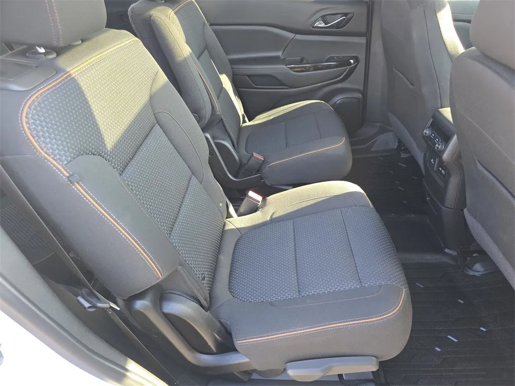2020 Gmc Acadia AT4 photo 4