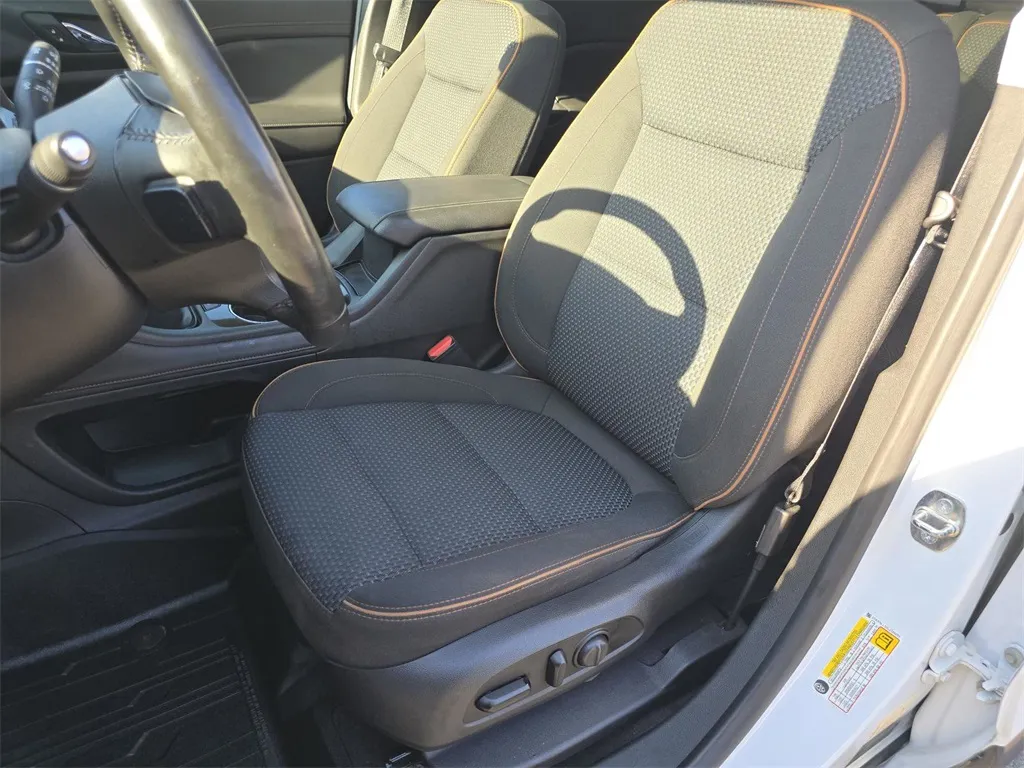 2020 Gmc Acadia AT4 photo 16