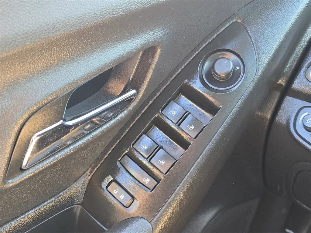 2019 Chevrolet Trax LT photo 7
