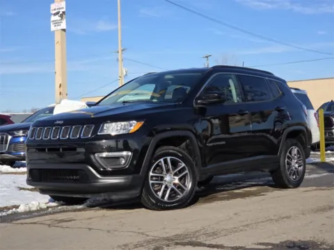Black 2018 Jeep Compass Latitude for sale in Columbus, OH
