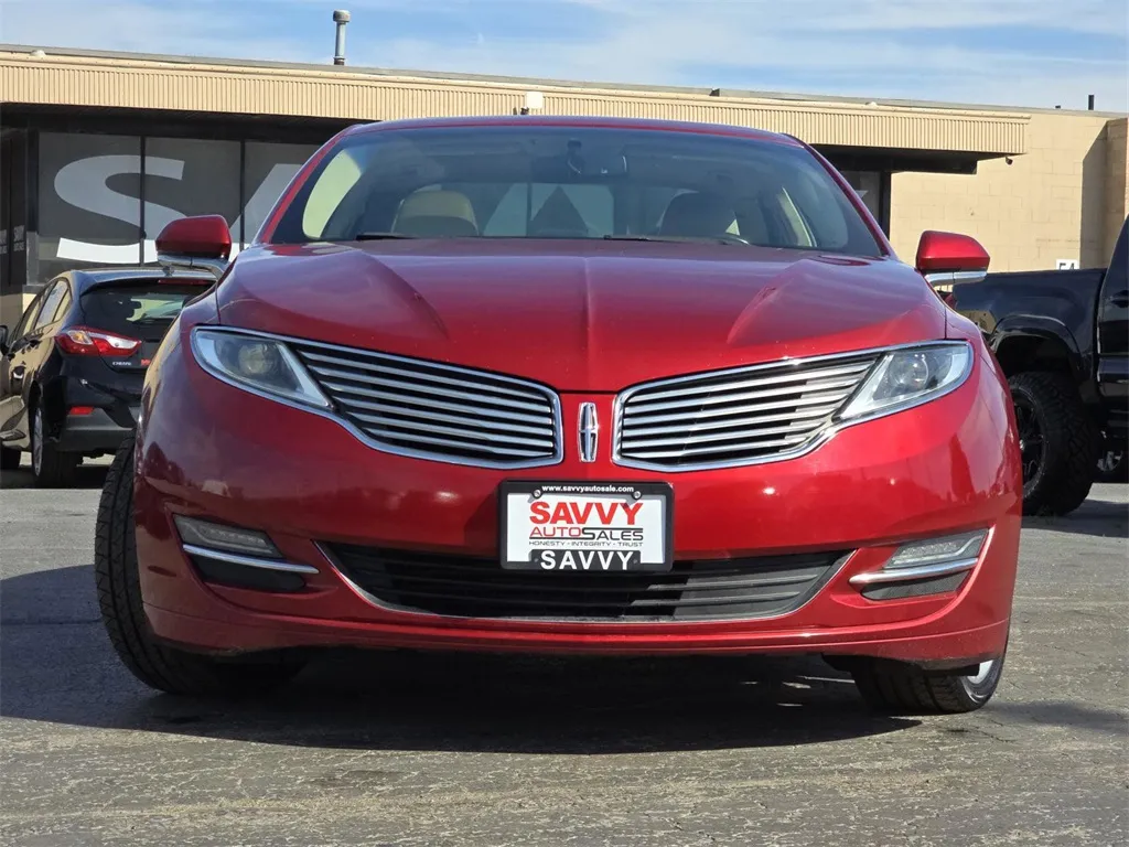 2016 Lincoln MKZ Base photo 14