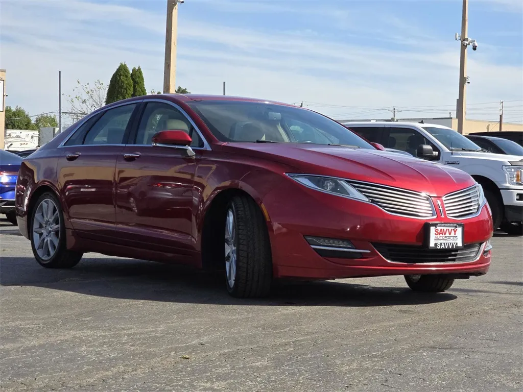 2016 Lincoln MKZ Base photo 24