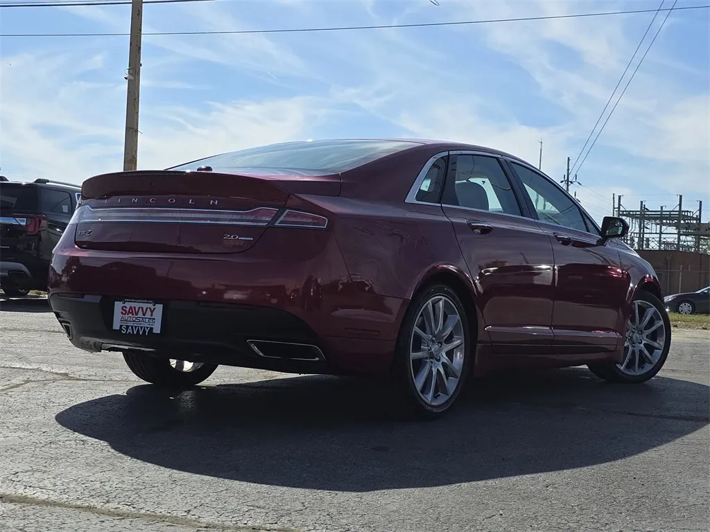 2016 Lincoln MKZ Base photo 15