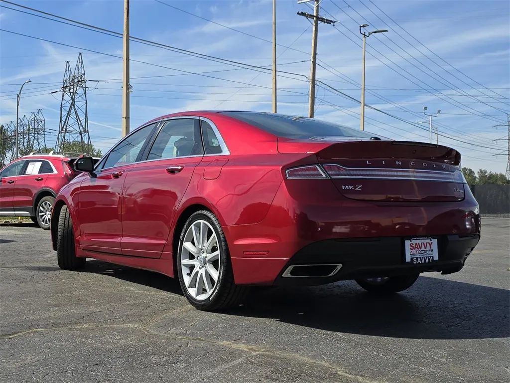 2016 Lincoln MKZ Base photo 5