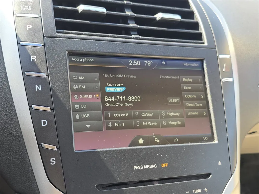 2016 Lincoln MKZ Base photo 29