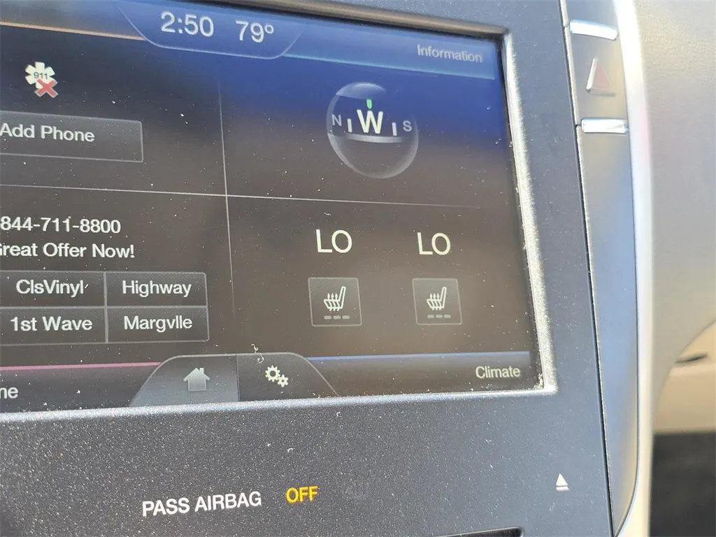 2016 Lincoln MKZ Base photo 22