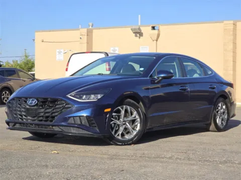 Blue 2021 Hyundai Sonata SEL for sale in Columbus, OH