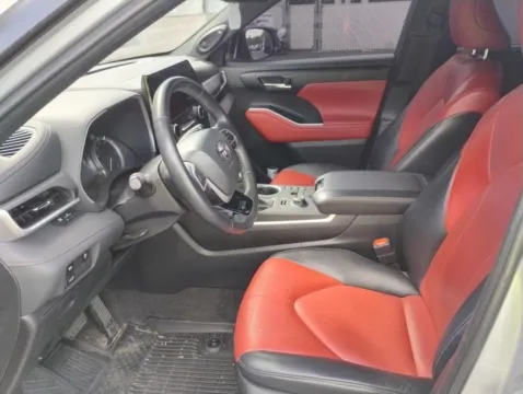 Photos of 2023 Toyota Highlander XSE for sale in Columbus, OH at SAVVY AUTO SALES LLC