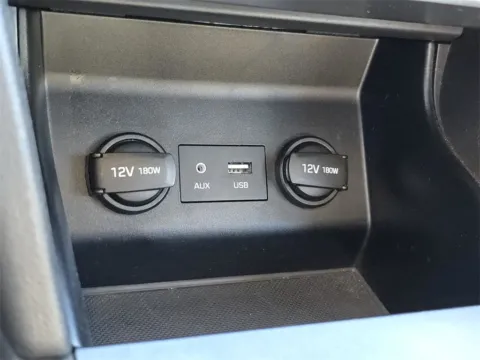 More photos of 2020 Hyundai Elantra SE at SAVVY AUTO SALES LLC, OH