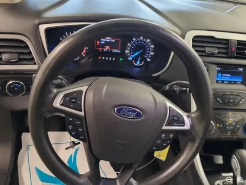 Photos of 2016 Ford Fusion SE for sale in Columbus, OH at SAVVY AUTO SALES LLC