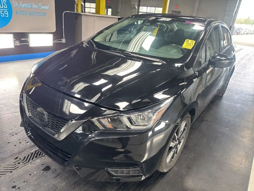 Black 2021 Nissan Versa 1.6 SV for sale in Columbus, OH