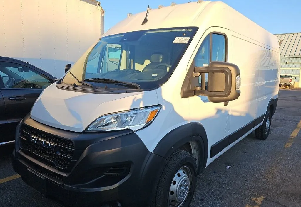 White 2023 Ram ProMaster 2500 High Roof for sale in Columbus, OH