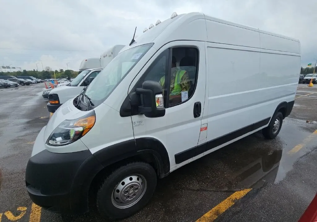 White 2022 Ram ProMaster 2500 High Roof for sale in Columbus, OH