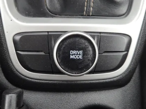 More photos of 2021 Hyundai Venue SEL at SAVVY AUTO SALES LLC, OH