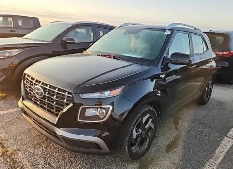 Black 2021 Hyundai Venue SEL for sale in Columbus, OH