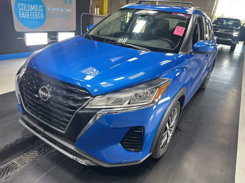 Blue 2022 Nissan Kicks SV for sale in Columbus, OH