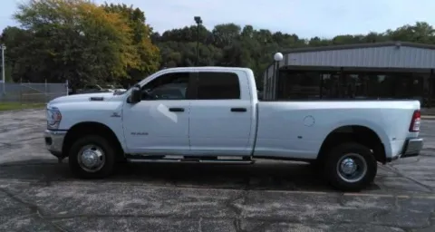 White 2024 Ram 3500 Big Horn for sale in Columbus, OH