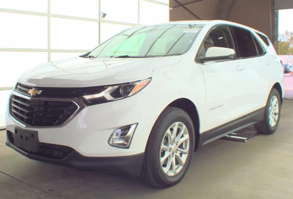 White 2019 Chevrolet Equinox LT for sale in Columbus, OH