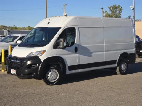 White 2023 Ram ProMaster 2500 High Roof for sale in Columbus, OH