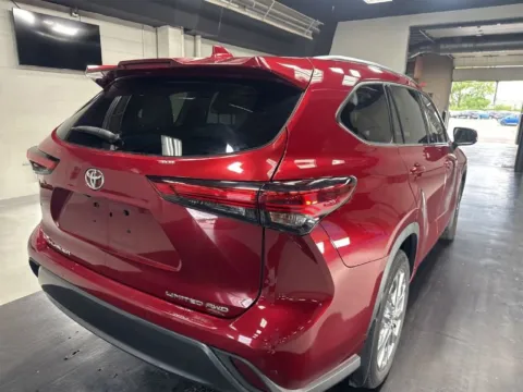 Another view of 2021 Toyota Highlander Limited for sale in Columbus, OH at SAVVY AUTO SALES LLC