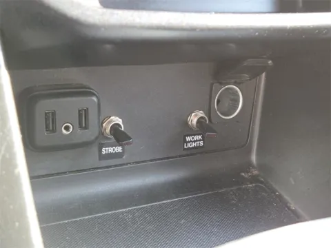 More photos of 2022 Chevrolet Colorado LT at SAVVY AUTO SALES LLC, OH