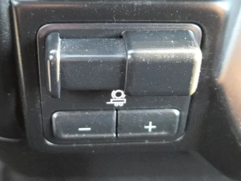 More photos of 2021 Chevrolet Silverado 2500HD LT at SAVVY AUTO SALES LLC, OH