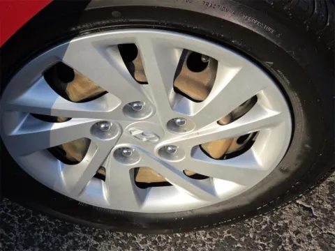 More photos of 2020 Hyundai Elantra SE at SAVVY AUTO SALES LLC, OH